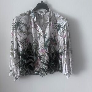 H&M Floral Long Sleeve‎ Button Up Tropical Boxy Size 6 Semi Sheer